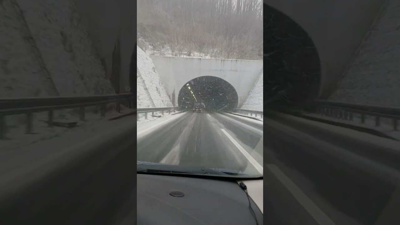 CHUO EXPWAY from Suwako SA to Zakoji PA on snowy day