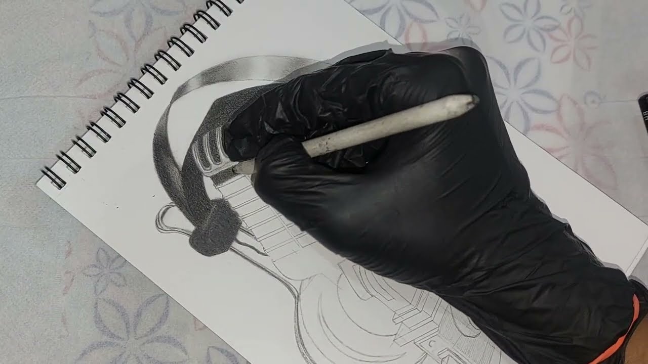 When Art Starts Singing🎤✨| Bring this mic to life! #realisticdrawing  #musicart #graphitedrawings