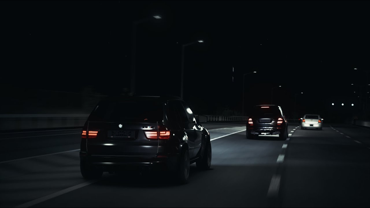 BMW X5M vs ML63 | Shutoko street racing