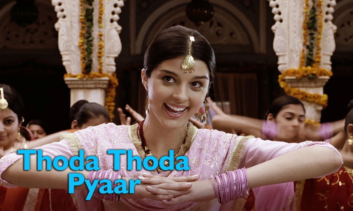 Thoda Thoda Pyar - Video Song | Pritam | Love Aaj Kal