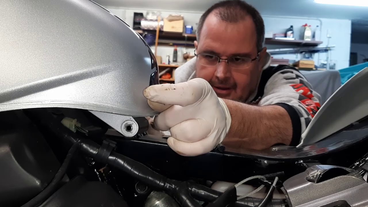 Tagliando Honda Hornet 600 sostituzione candele
