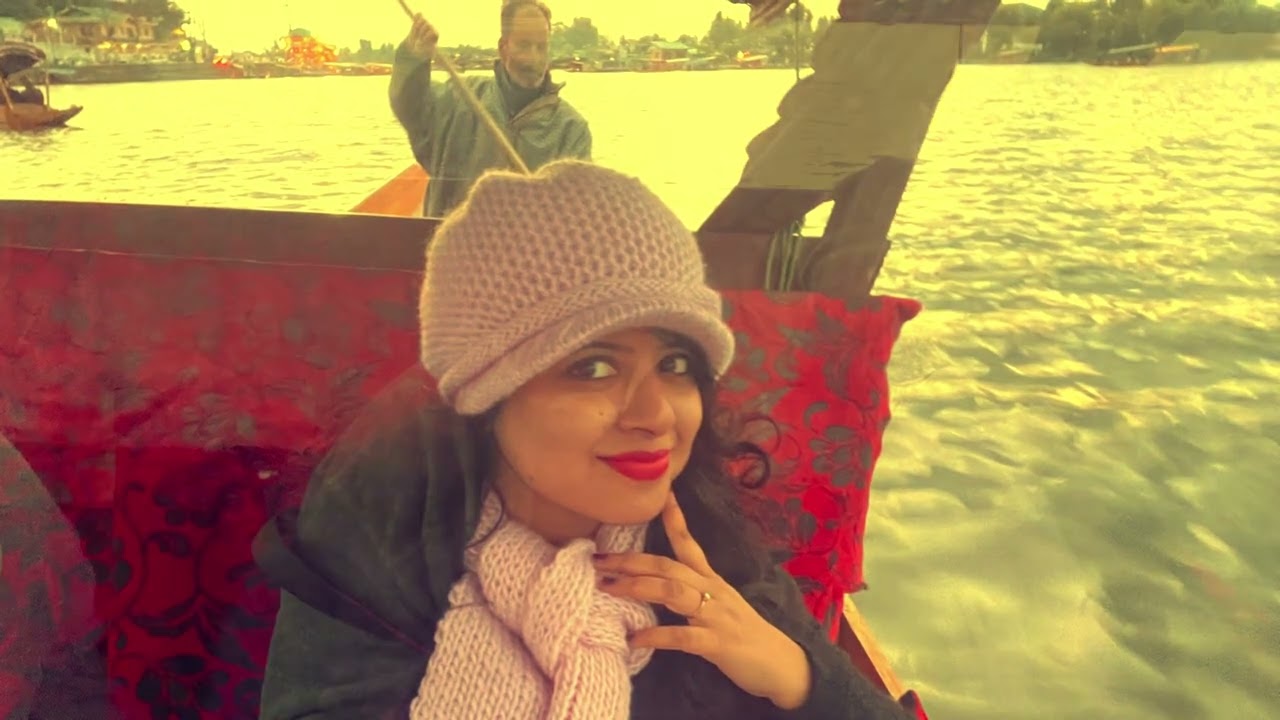 Mesmerising Sunset in Dal Lake.. Srinagar Diaries, Kashmir.