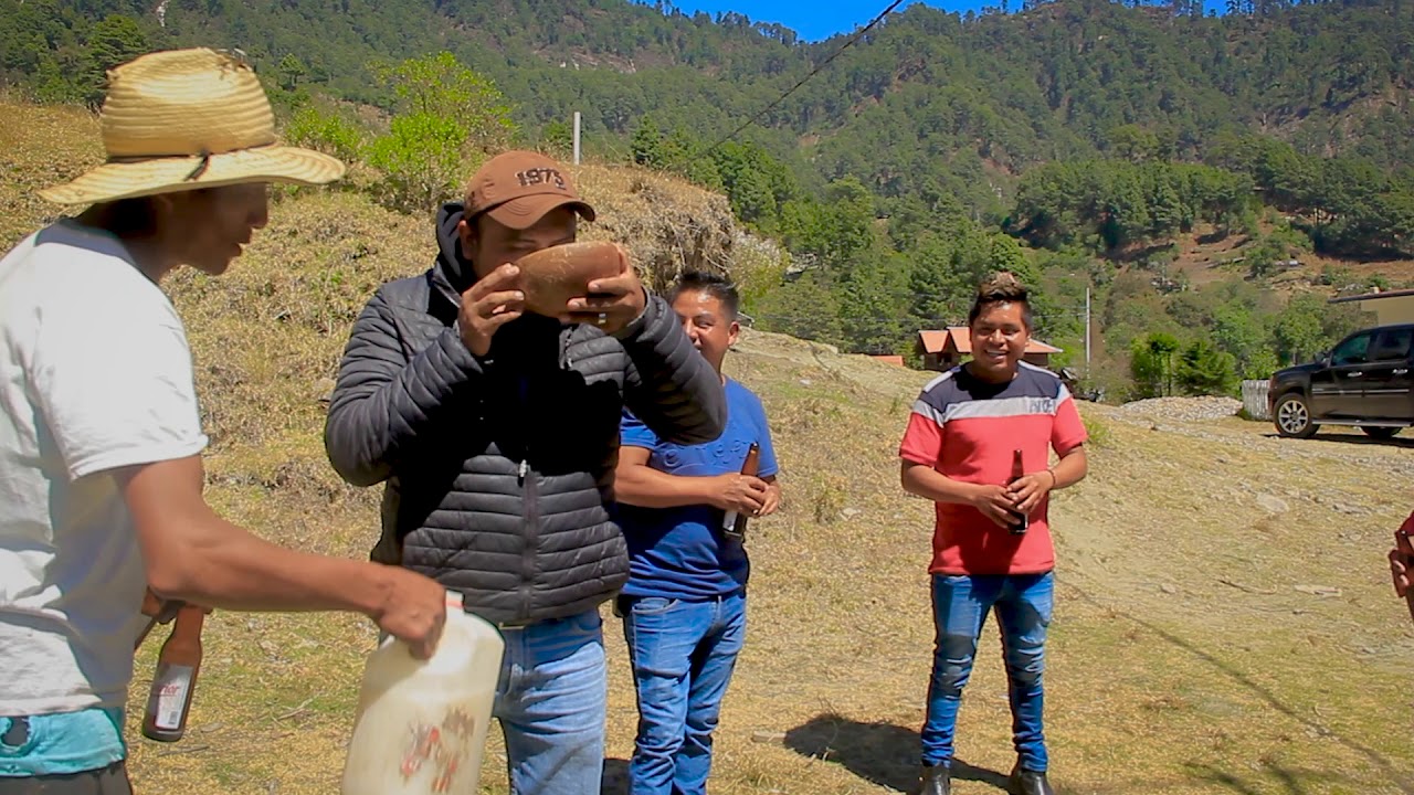 PROBANDO EL PULQUE Y LA BARBACOA DE NDOYONOYUJI, ATATLAHUCA, OAX.