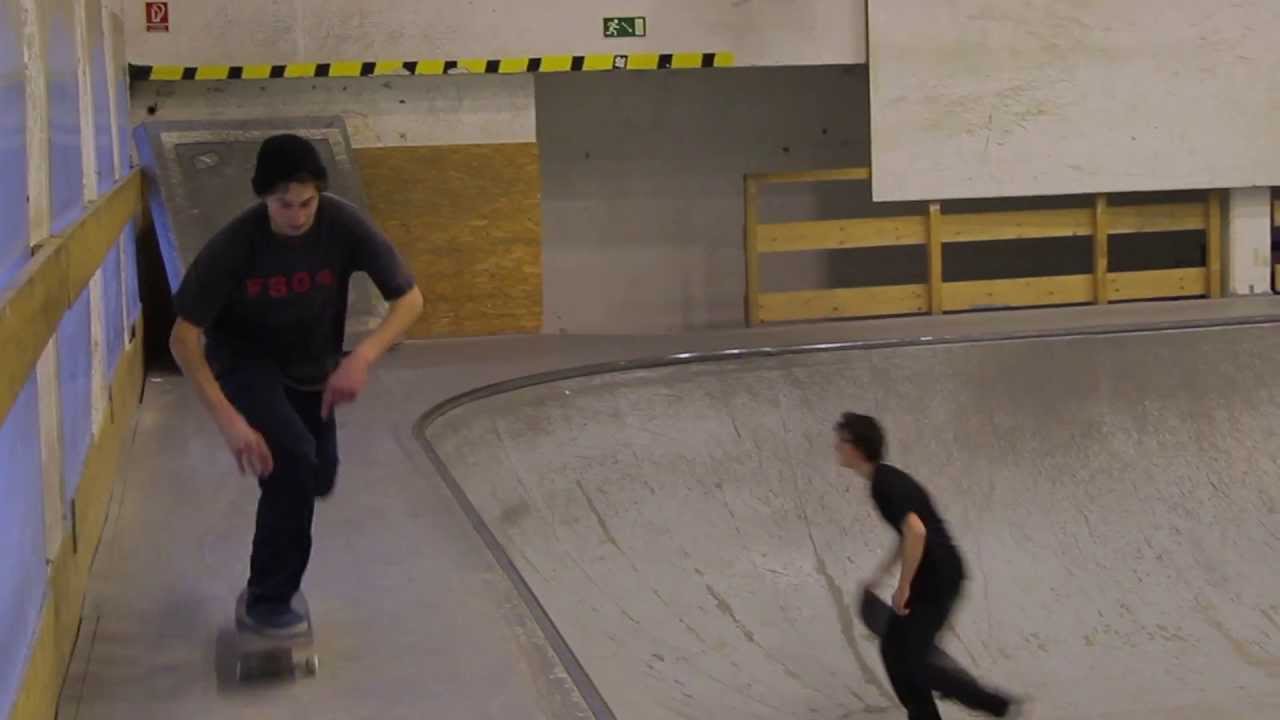 Feh&eacute;r Attila - Pool Time