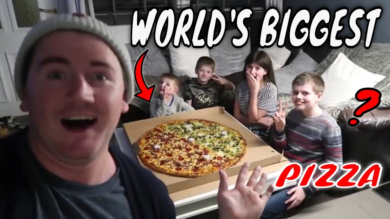 THE BIGGEST PIZZA IN THE WORLD