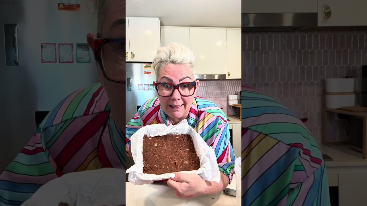 Weet-Bix Slice in the Air Fryer #airfryerrecipes #biscuit #easyrecipe