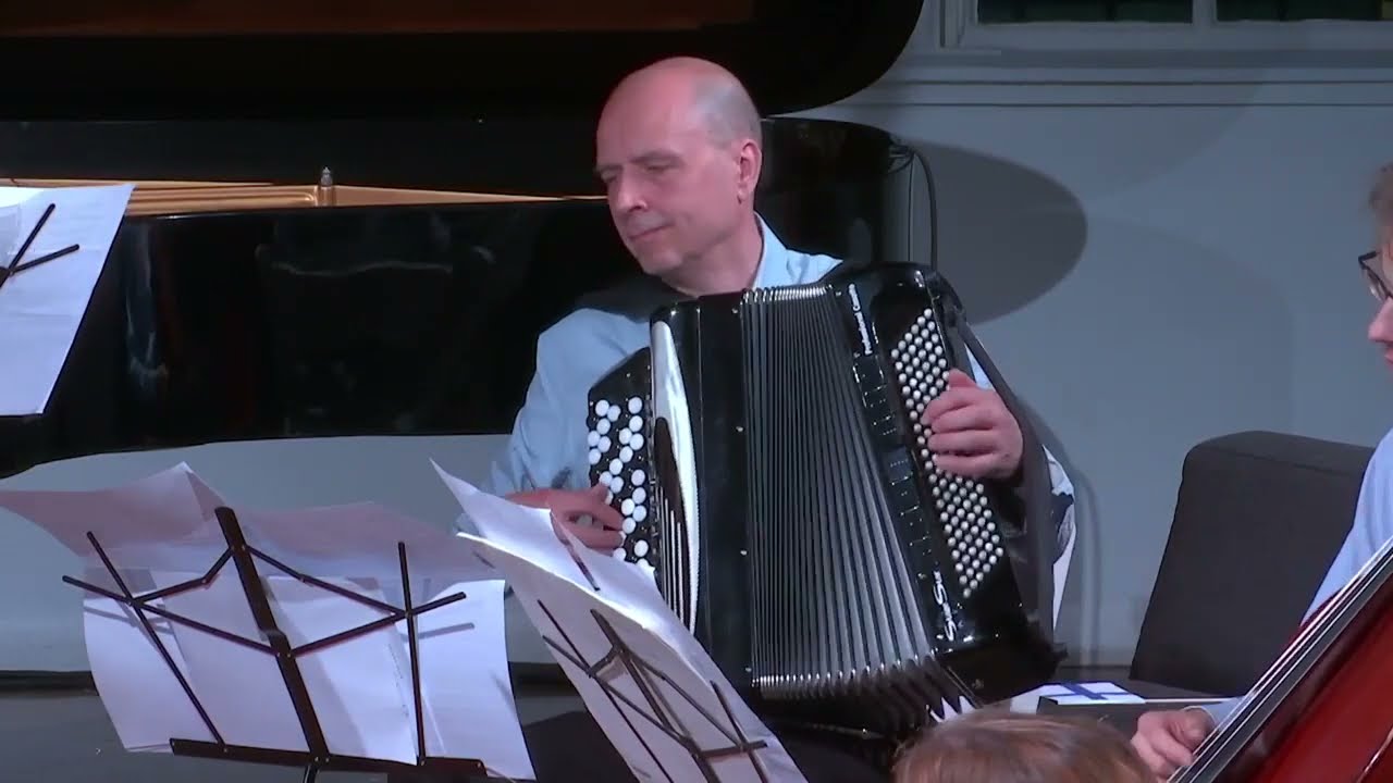 &ldquo;Little Folk Musicians of J&auml;rvel&auml;&rdquo; (formed in 1982) - Folk Music - with Avanti! Orchestra in 2015