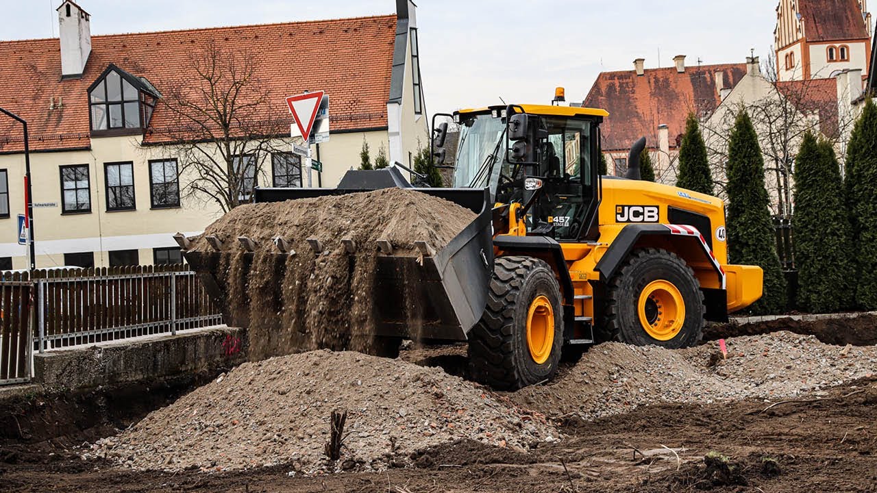 JCB 457 ZX Radlader mit Schaufel 3,7 m³ // Unterbau auffüllen
