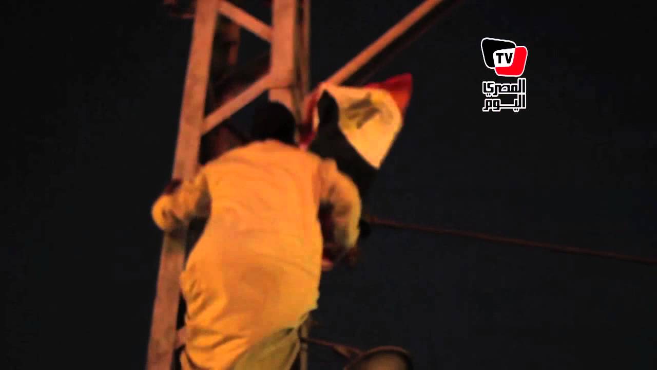 حصاد عام ٢٠١٣ : «الاتحادية» تسمع بيان السيسي وفرحة وأغاني وألعاب نارية بعزل مرسي
