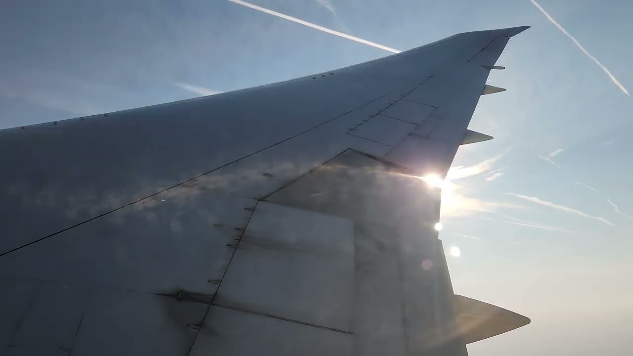 Delta 767-400 Landing London Heathrow