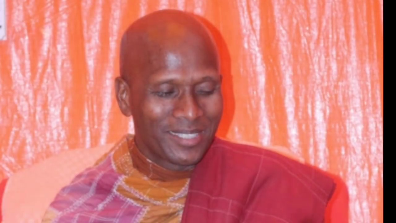 পূজনীয় এফ দীপংকর ভান্তে || তাপস বড়ুয়া  || With Dr. F. Dipankar Mahathera (Dhutango Bhante) photos.