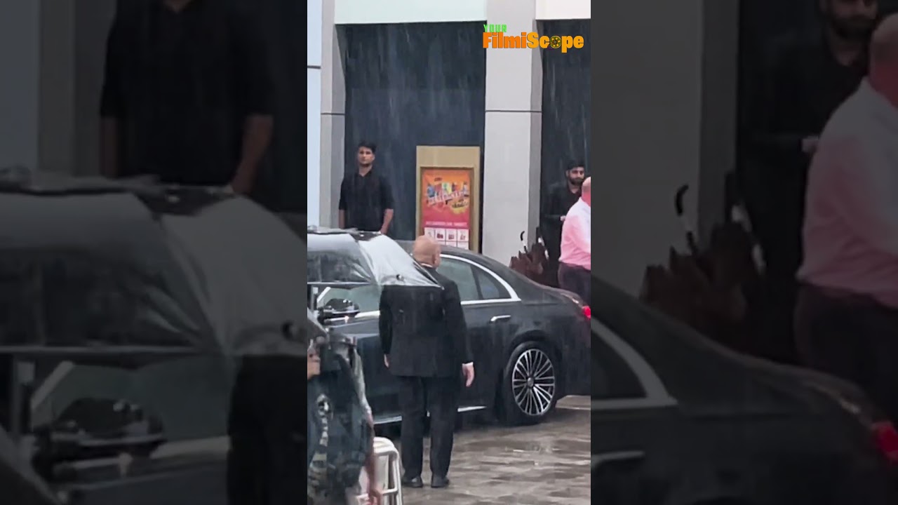 Tony Blair Come India Spotted At Private Airport  #YourFilmiScope #StarMoments #StarWatch