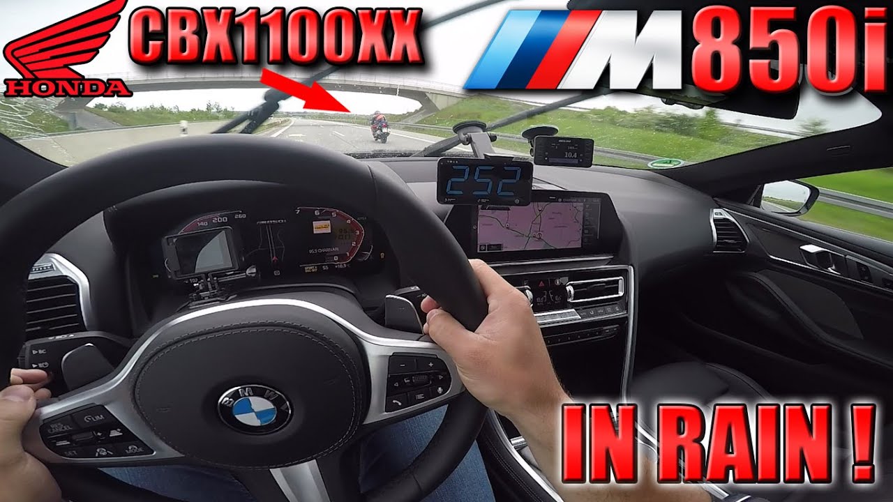 BMW M850i chasing HONDA CBR1100XX at over 250kmh/h (155MPH) in RAIN ! on German Autobahn ✔