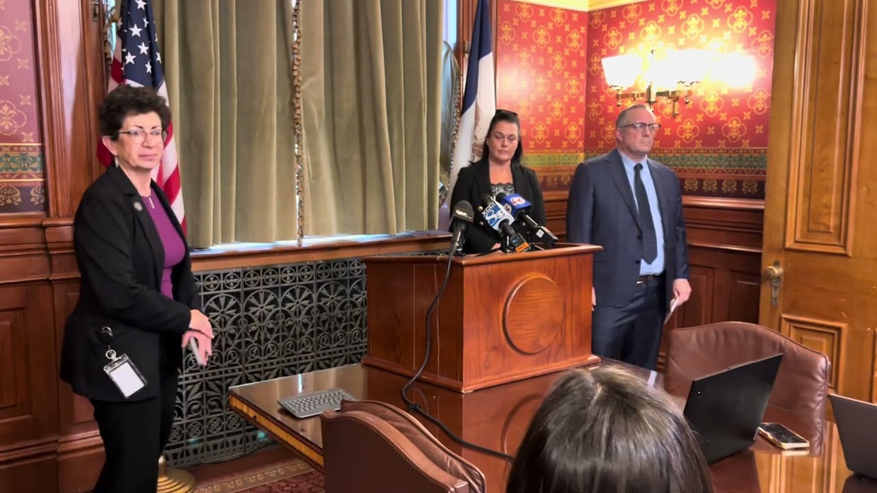 Democratic leaders take reporter Qs (Feb. 12, 2026)