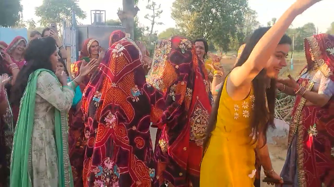 शेखावाटी क्षेत्र तो डांस के मामले में बादशाहत रखता है, एक झलक सीकर में दतुसलिया की ढाणी से ।