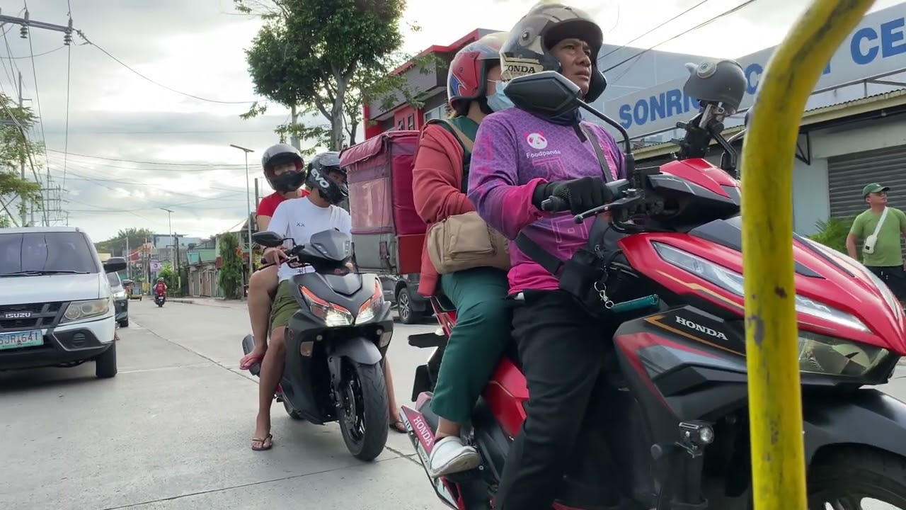 Reverse POV: Tricycle Ride from Wet Market (Christmas Eve Rush) [4K]