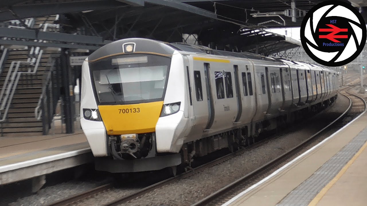 Trains at Brent Cross West (MML) - 04/01/2024