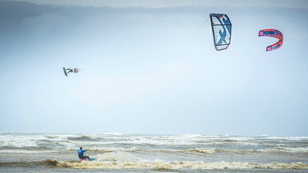 The world's most EXTREME KITEBOARDING event 🤯 - History of Red Bull Megaloop