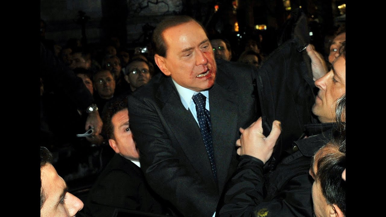 Berlusconi is terug: zijn opmerkelijkste momenten