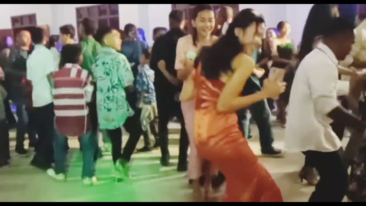 Lagu Manggarai Momang Ite