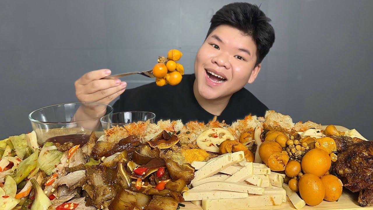 Xôi Gà Trứng Non Tai Heo Khìa Ăn Kèm Dưa Chua Ngon Xuất Sắc  | Dương Doubar
