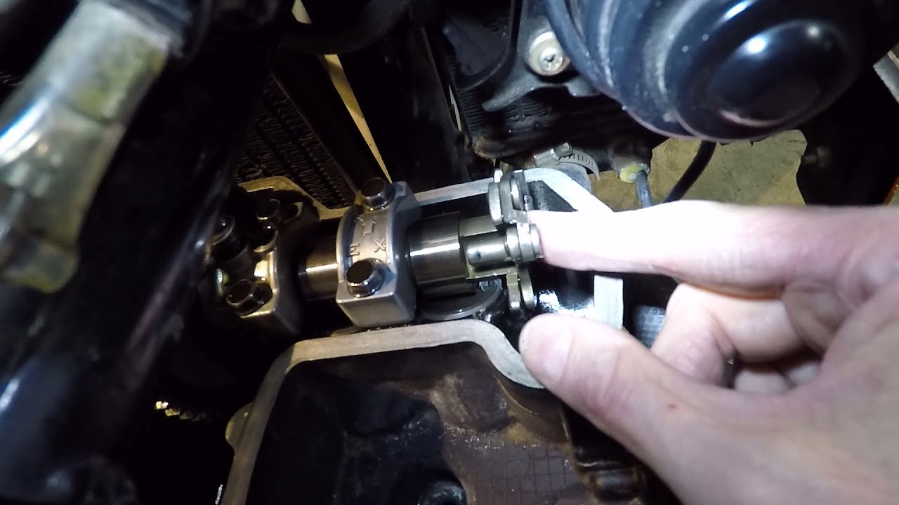 Kawasaki Automatic Compression Release mechanism explained.  The KACR on a 1984 KLR600