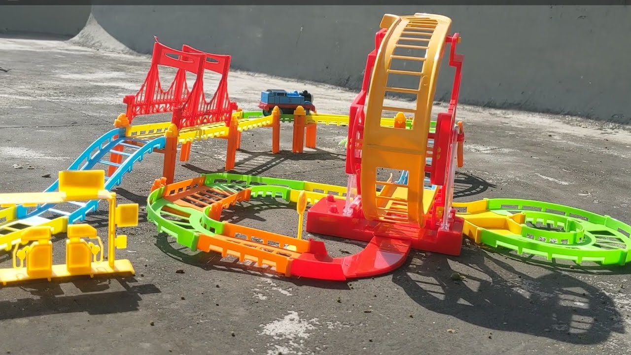 Unboxing!! Thomas and friends Wagon wheel Train Track Play set!! Abbie's Toy World