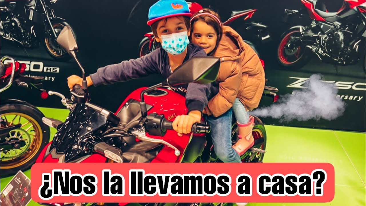 Vlog 99: Los niños preparan la comida + Montan en Moto