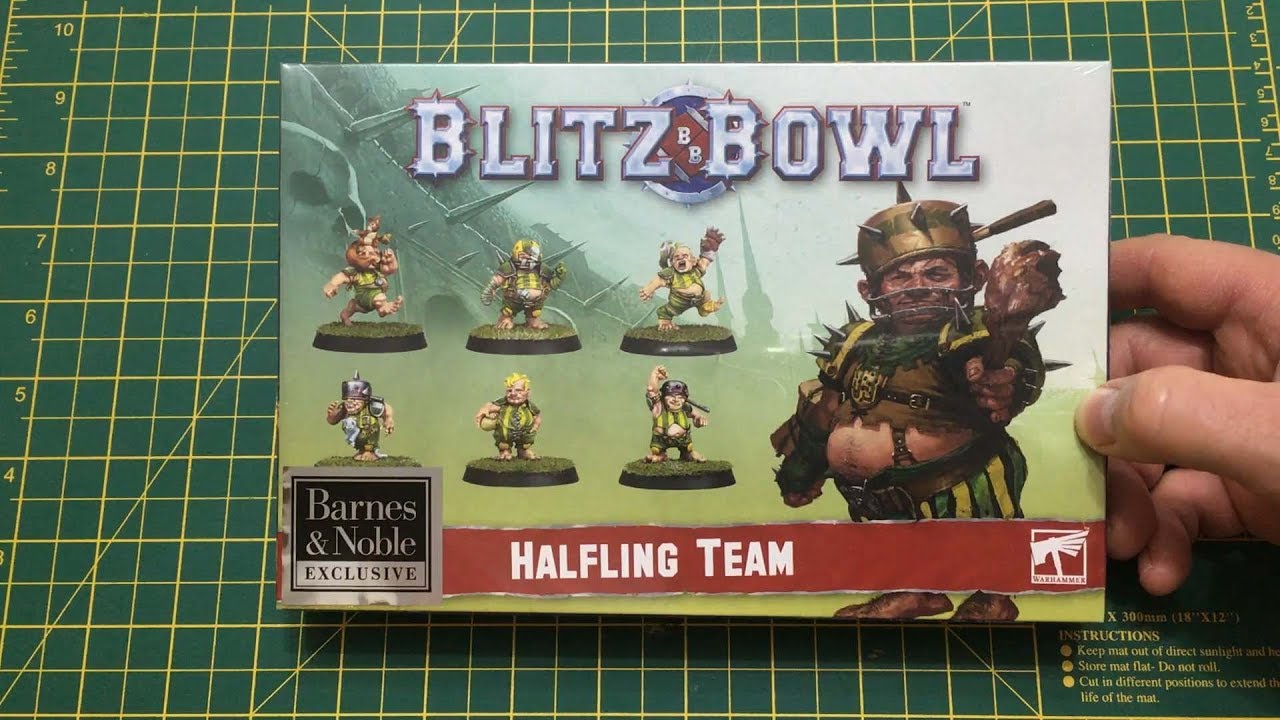 Blitz Bowl Halfling Team Unboxing