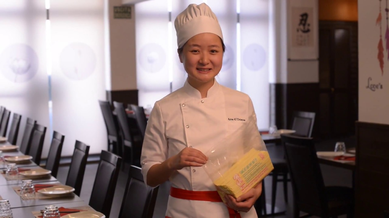 Spaghetti saltati con le verdure | Videoricetta | Ristorante Arte d'Oriente