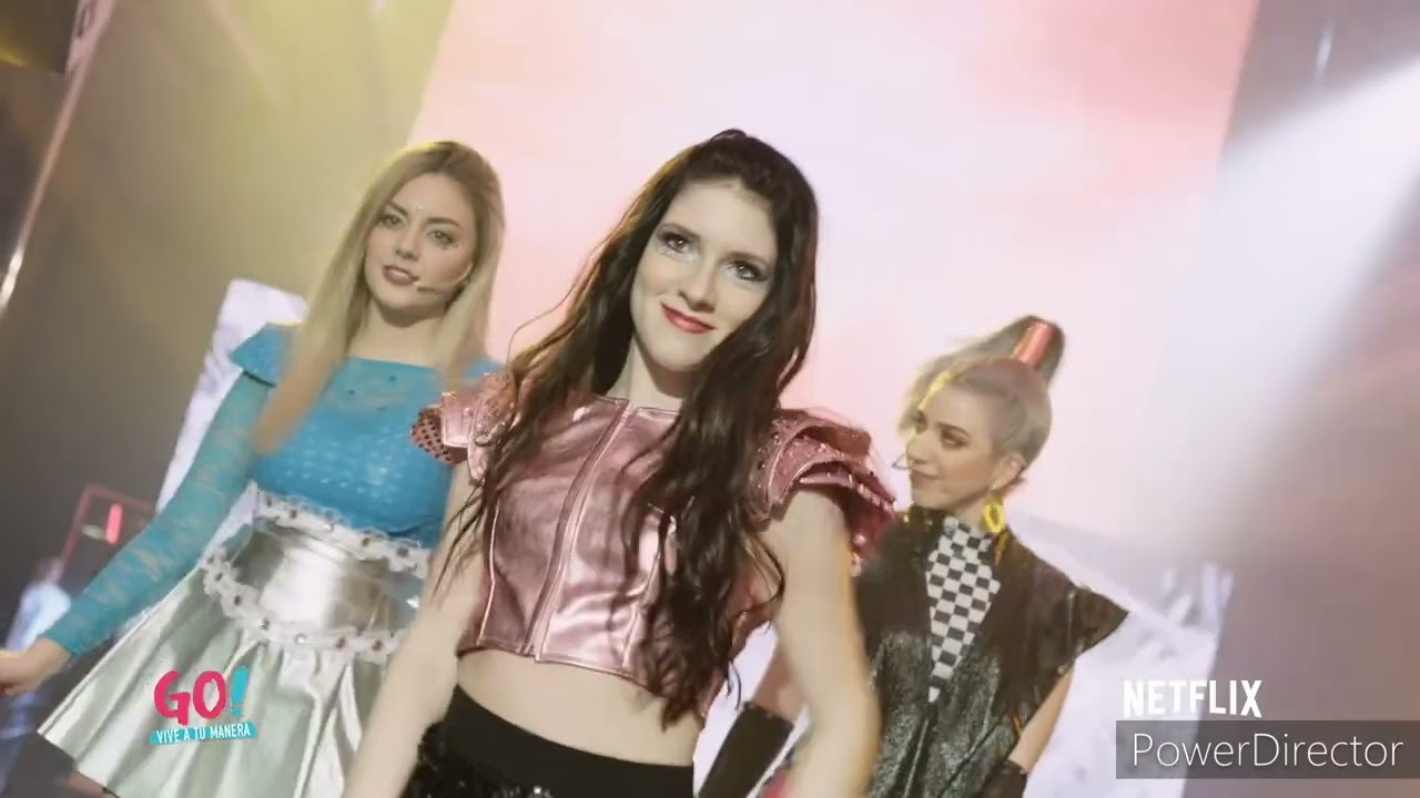 Martina Stoessel VS Valentina Zenere VS Isabela Souza VS Renata Toscano