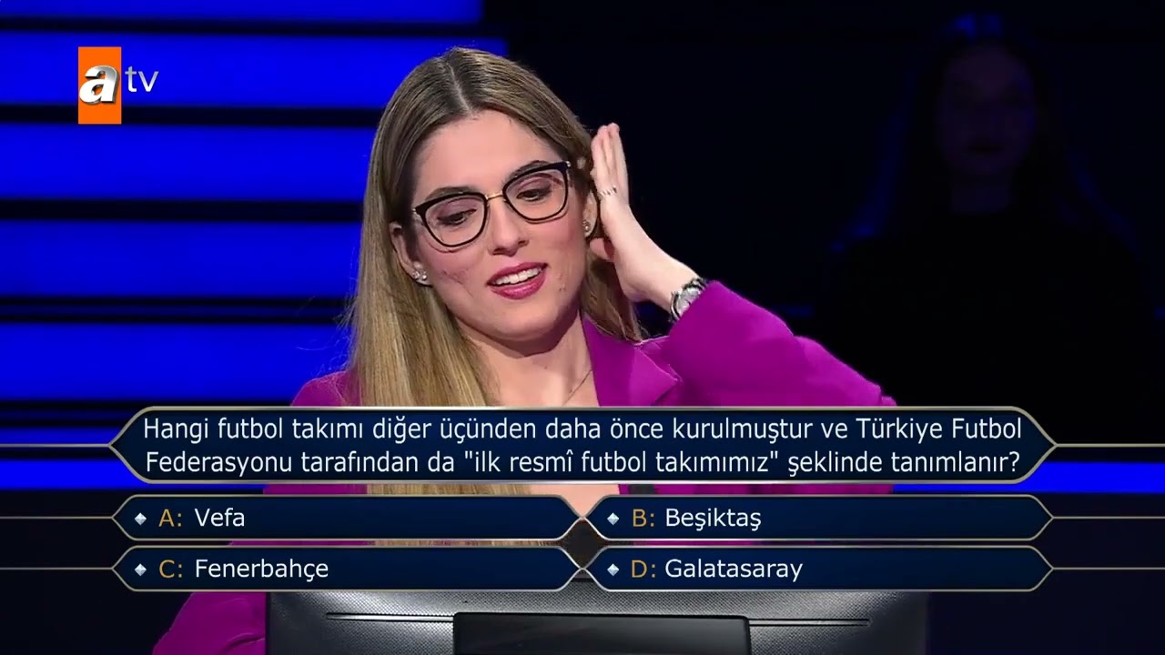 Kadın yarışmacı bu soruyu bilemedi... Futbol takımı ? #keşfet #kimmilyonerolmakister #shorts #fyp