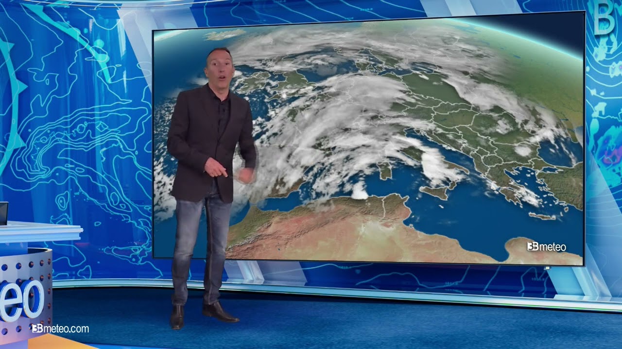 Weekend di Pasqua tra piogge al Nord, caldo e vento al Centrosud... e un pò di meduse