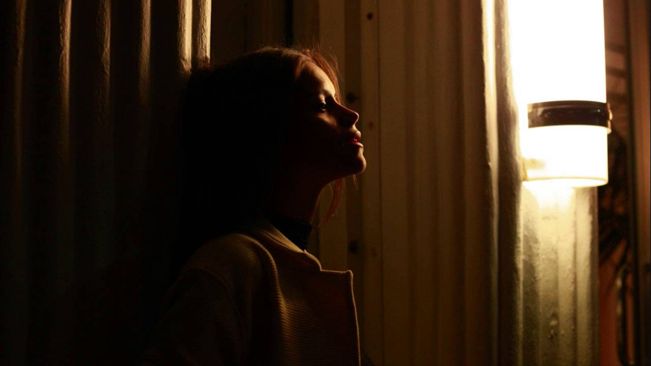 Dezolent - Gone ft. Mona Moua