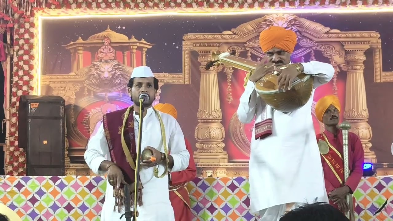 ह.भ.प. तुकाराम महाराज मुंडे भोळें भाविक हें जुनाट चांगलें |होय तैसें केलें भक्तिभावें ||१||