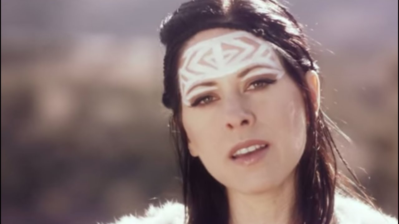 Lange & Betsie Larkin - Insatiable