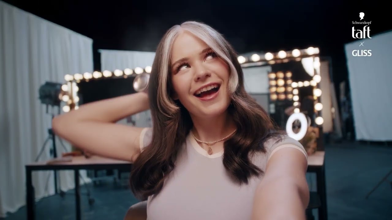 Pielęgnujący lakier Schwarzkopf Taft x Gliss podkreślający blask