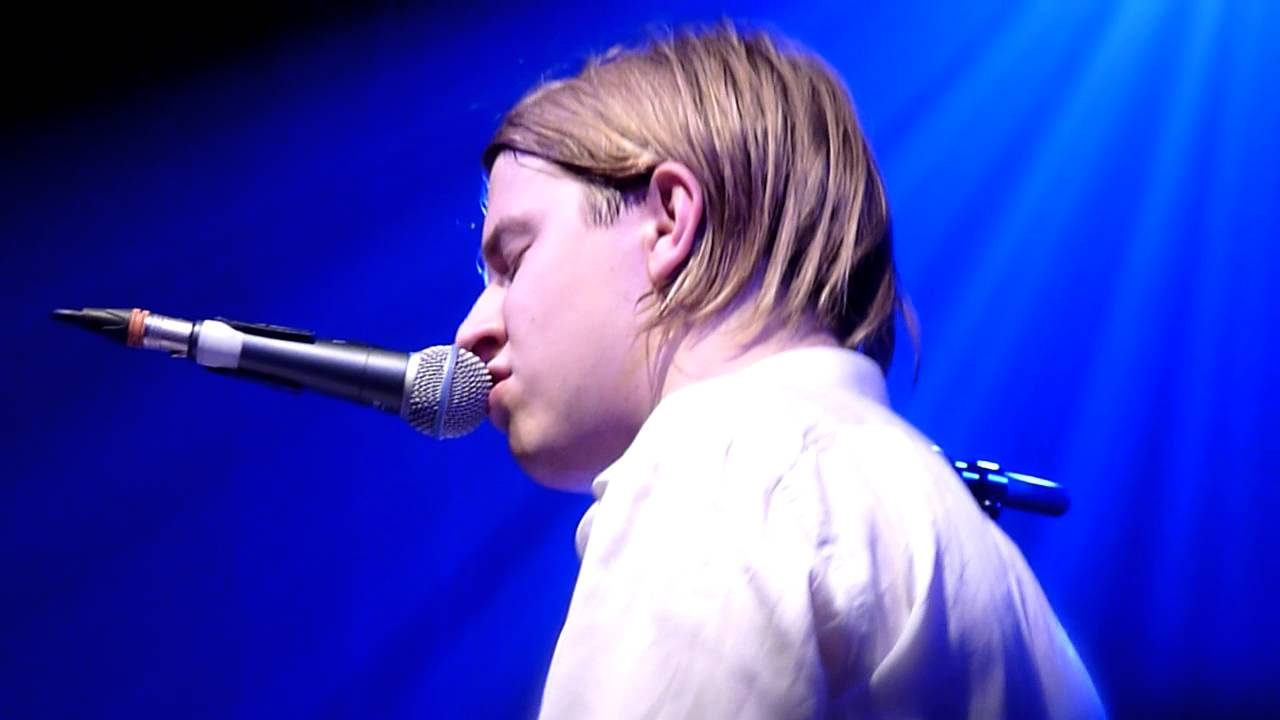 Tom Odell - Behind the rose (live in Paris)
