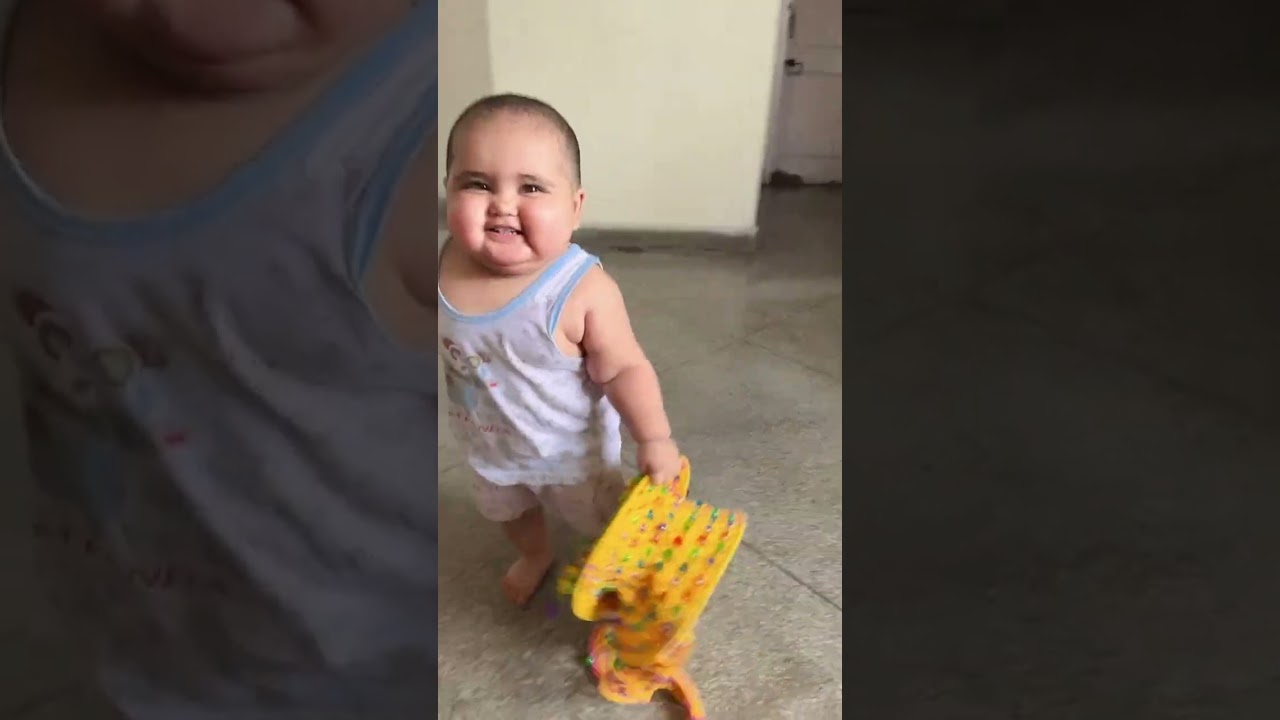 Maa ki baat ab bilkul nahi sunti ye ladki 👶😬 #babyvideos #cutebabyvideos #babyshortvideo #baby