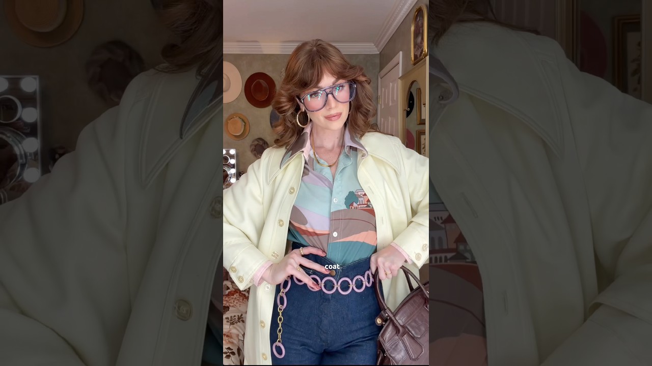 Создаём повседневные образы в стиле 70-х на осень! Какой ваш любимый?! 💼💁🏻&zwj;♀️ #fallintoshorts #ст...