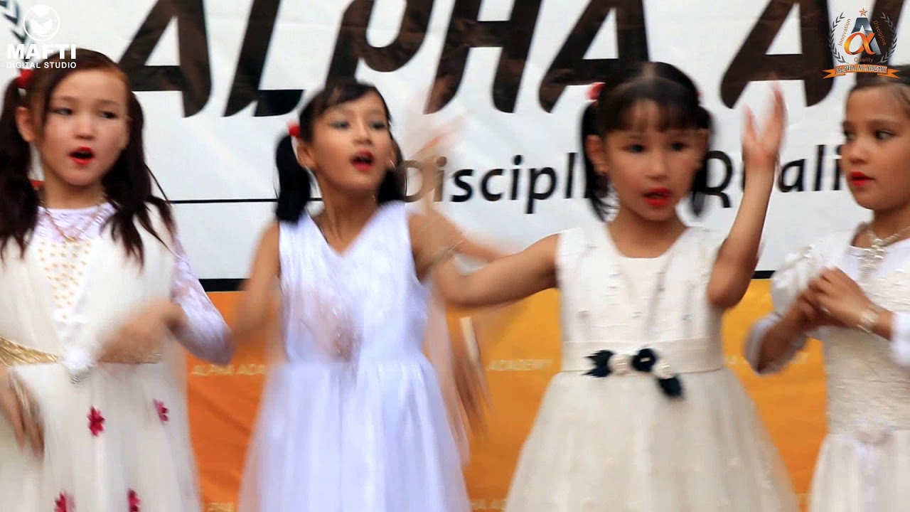 Tableau on English song by Hazara Kids