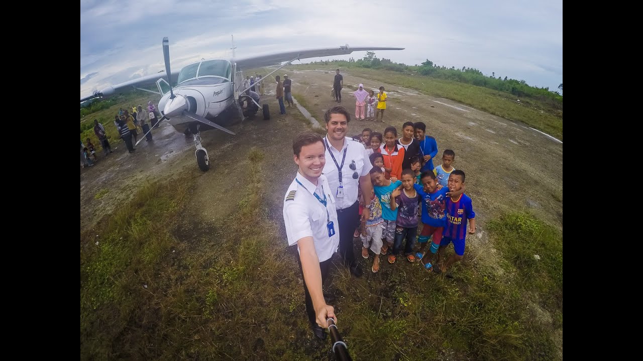 Susi Air: Landing at overgrown runway