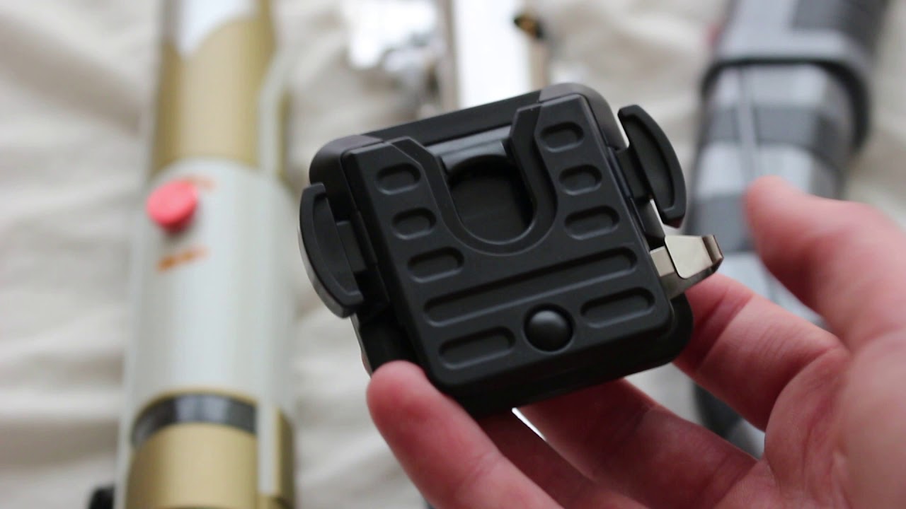 Star Wars Galaxy's Edge Lightsaber Belt Clip Full Review Dok Ondar's
