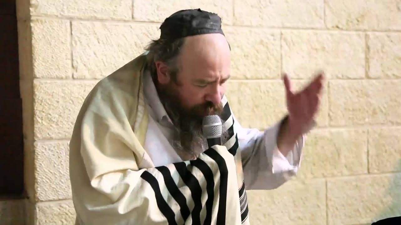 הרב עדס בכותל המערבי - מציאת החטופים