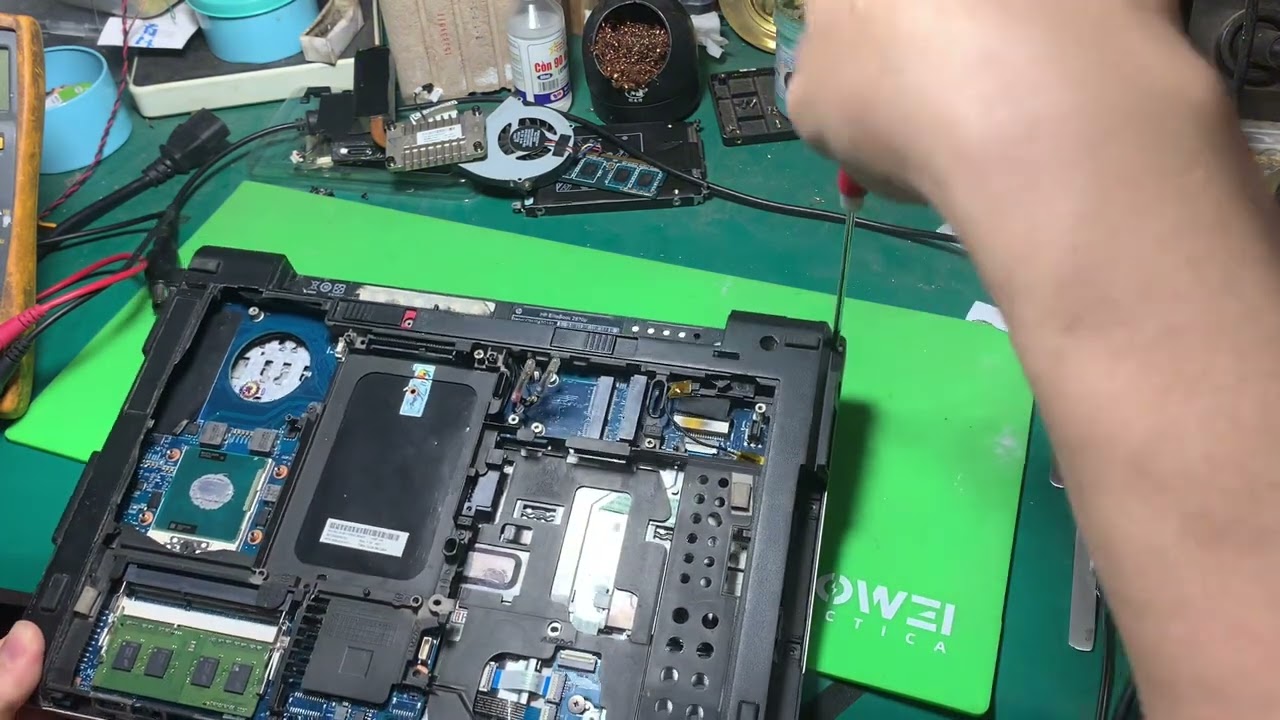 Hướng dẫn tháo lắp Laptop elitebook 2570p tắt máy không mở lại được nữa