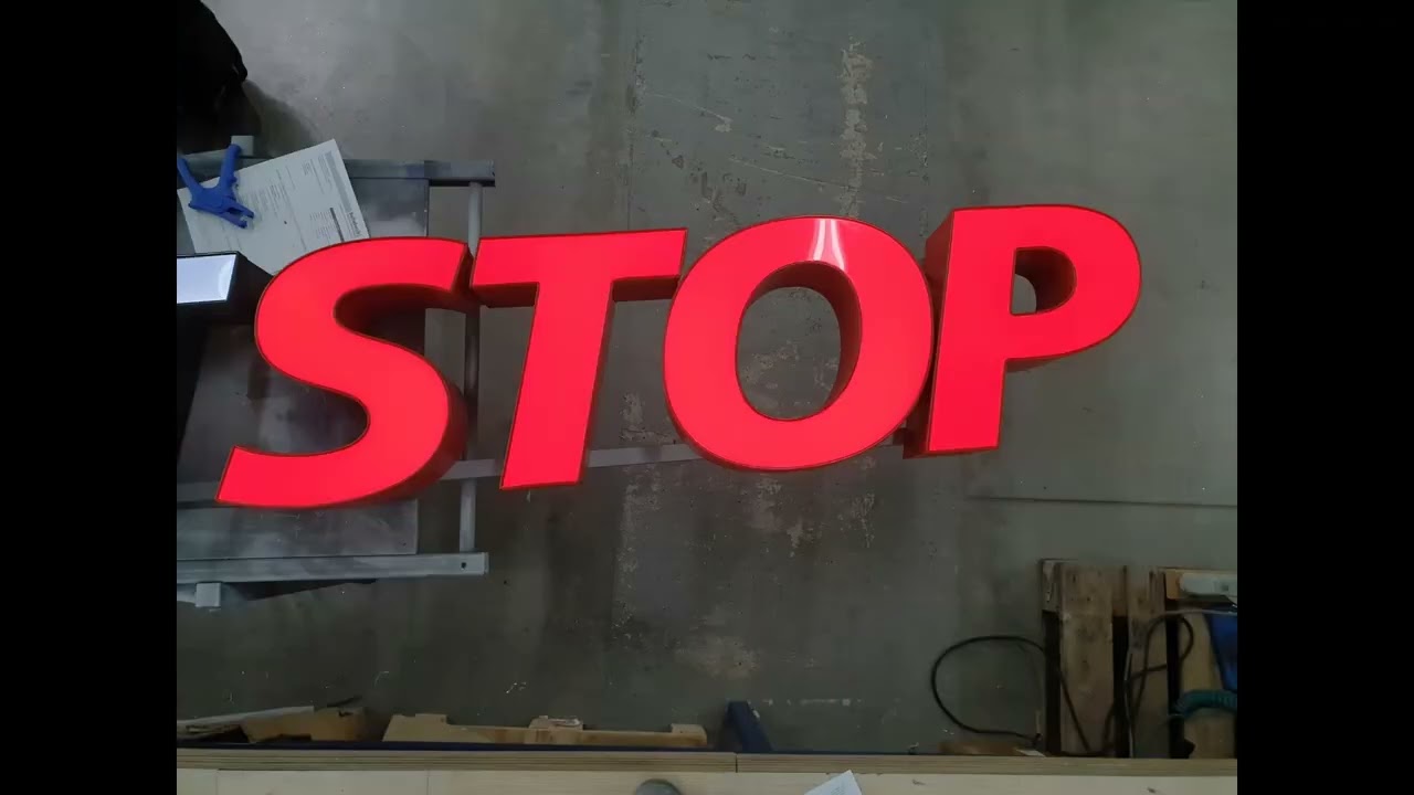 Einzelbuchstabenanlage f&uuml;r Firststop aus Friedberg.