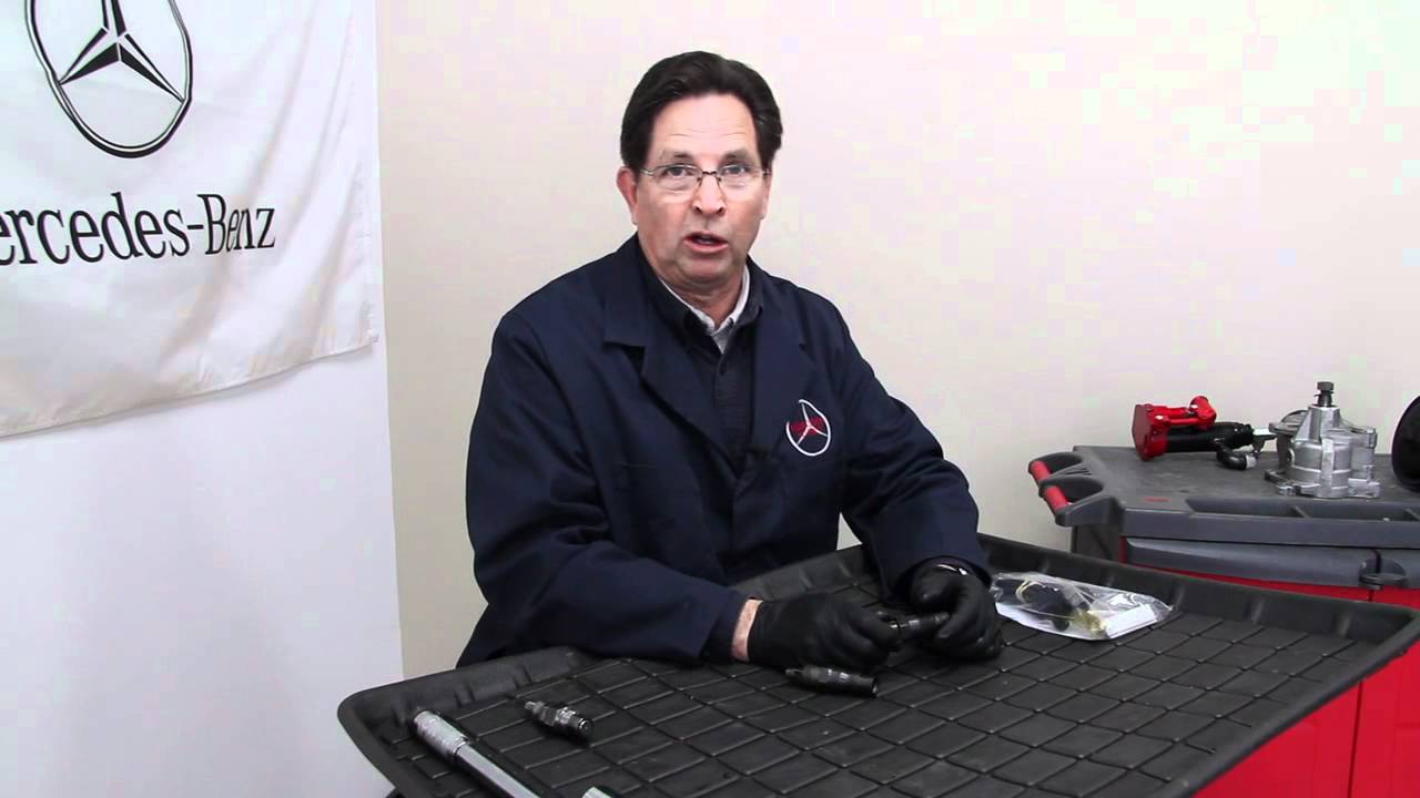 Mercedes Diesel Fuel Injector Spray Pattern Test by Kent Bergsma