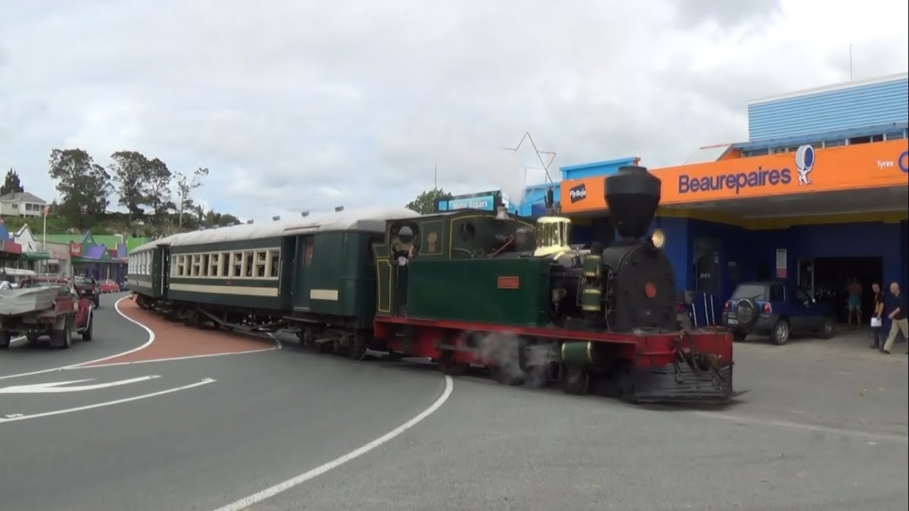 Gabriel at the Bay of Islands Vintage Railway (HD)
