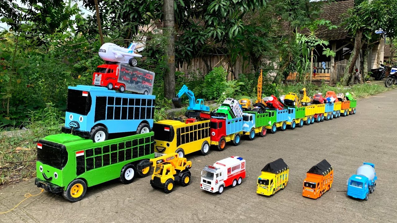 WADIDAW !! Mobil Truk Tronton Panjang Bongkar Mainan Mobil Mobilan Truk Molen, Truk Mixer, Excavator