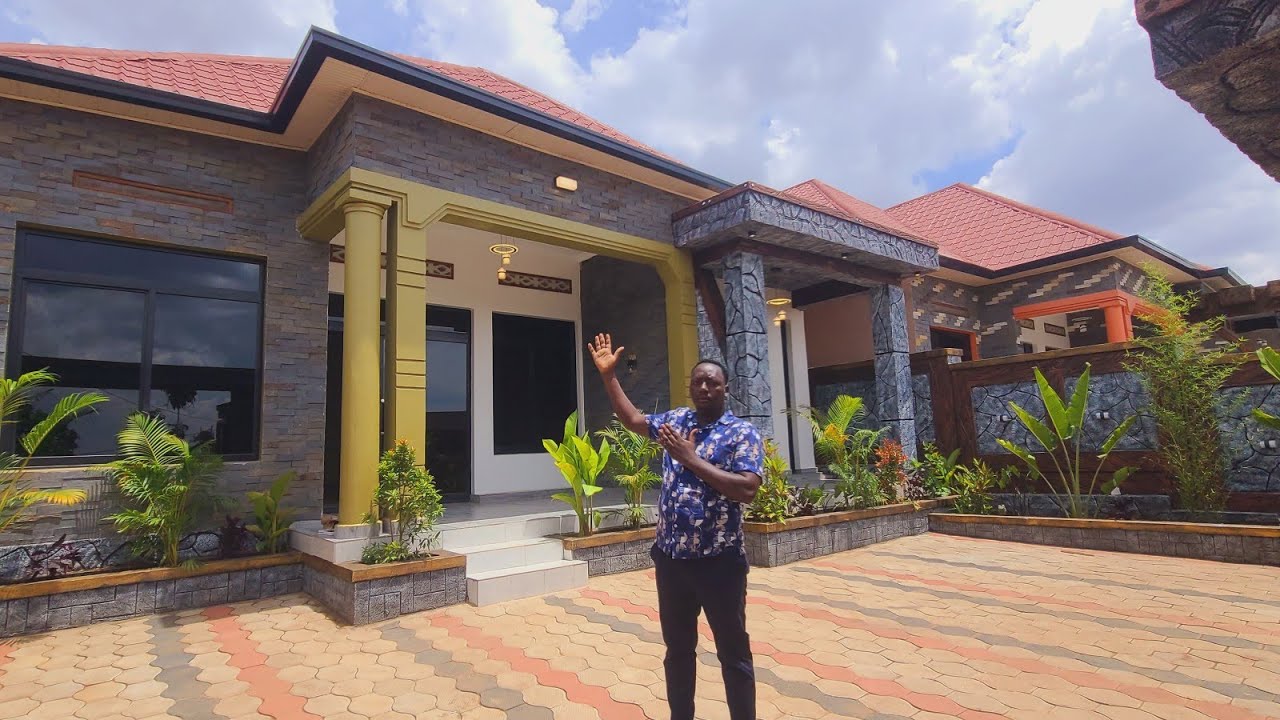 Mbazaniye inzu yagatangaza iri kagarama muyanjye  nti bacike kwijana 170M wayegukana